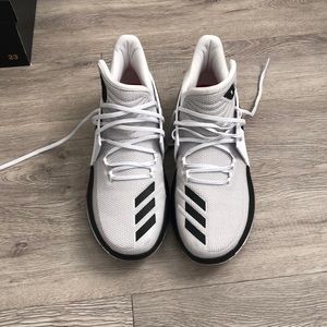 Damian lilard adidas